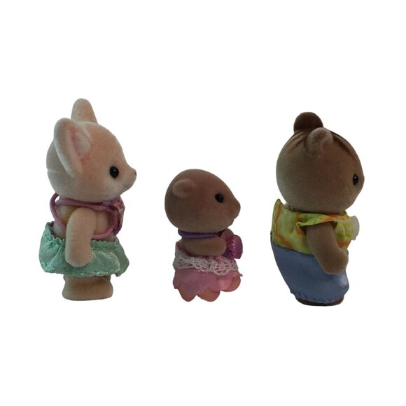 Sylvanian Families Calico Critters Nursery Friends Pool Fun Toy Set - Picture 9 of 9
